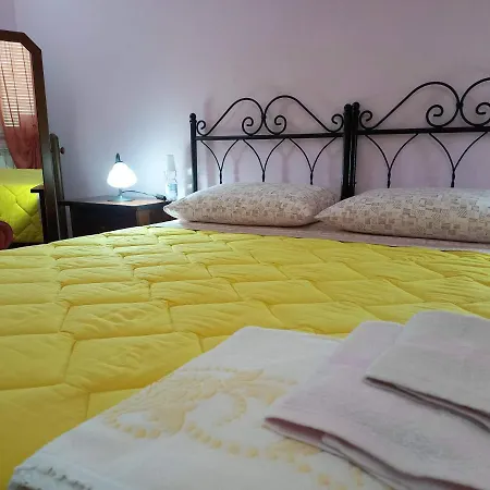 Le Colonne Bed & Breakfast *